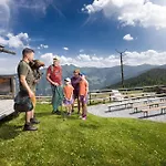 Hochalmbahnen Chalets 9W2, Kiefer, Nahe Gondel アパート ラウリス