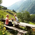 Hochalmbahnen Chalets 9W2, Kiefer, Nahe Gondel * ラウリス
