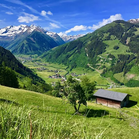 Hochalmbahnen Chalets 9W2, Kiefer, Nahe Gondel *